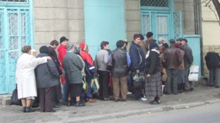 Meniu obişnuit la cantina săracilor de ziua Unirii